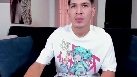 RayDimarco  independent model online show from October 3, 1:52 pm