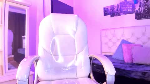      online show from November 11, 1:16 am