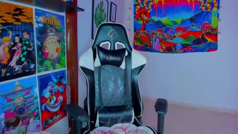 Val online show from September 20, 1:39 am