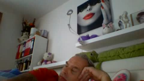 Snapshot of spacekdavid17 chatting on July 21, 8:16 am fiesta011 online show from July 21, 8:16 am