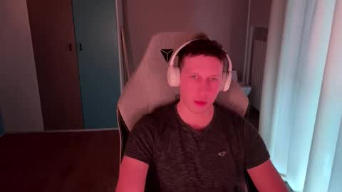 spaduzz online show from March 22, 4:32 pm