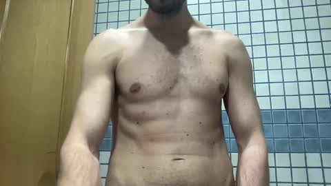 Snapshot of spainmenhot69 chatting on April 21, 10:32 am spainmenhot69 online show from April 21, 10:32 am