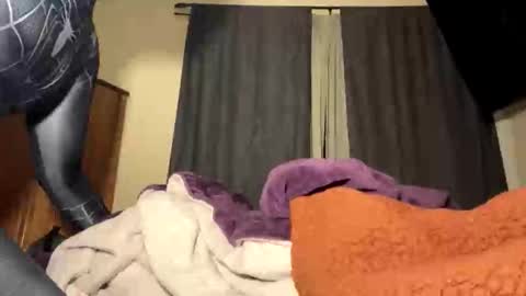 Snapshot of spandex5282 chatting on October 19, 8:15 am Spandex fetish online show from October 19, 8:15 am