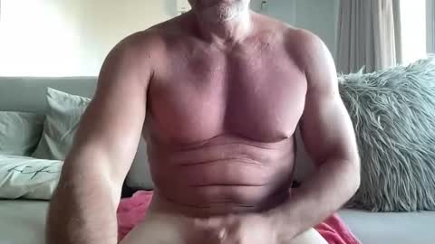 spaniardhot online show from April 3, 8:07 pm