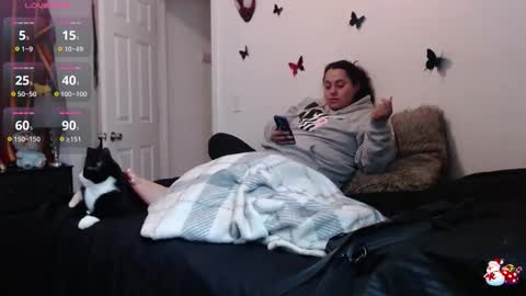 spanishcouple4255 online show from December 16, 10:37 pm