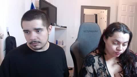 spanishcouple4255 online show from March 31, 9:48 pm