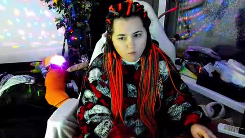 Snapshot of spanking_girls chatting on December 20, 11:01 pm Evgenia online show from December 20, 11:01 pm