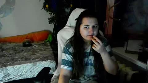 Snapshot of spanking_girls chatting on March 22, 1:31 am Evgenia online show from March 22, 1:31 am