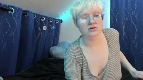 Atticus Pendragon online show from December 5, 5:53 pm