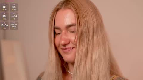 Snapshot of sparks__daisy chatting on December 6, 4:17 pm DAISY online show from December 6, 4:17 pm