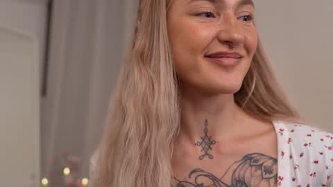 Snapshot of sparks__daisy chatting on January 31, 2:49 pm DAISY online show from January 31, 2:49 pm