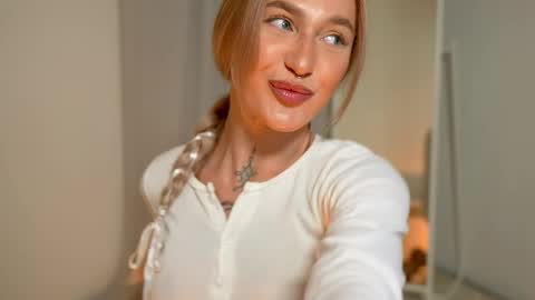 Snapshot of sparks__daisy chatting on March 6, 6:26 pm DAISY online show from March 6, 6:26 pm