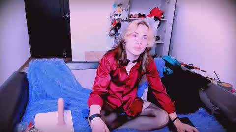 Snapshot of sparkyferret chatting on October 5, 6:34 am sparkyferret online show from October 5, 6:34 am