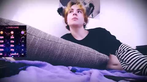 Snapshot of sparkyferret chatting on December 2, 12:49 am sparkyferret online show from December 2, 12:49 am