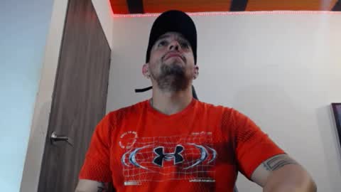 Snapshot of spartacus_cam chatting on February 6, 6:08 am     online show from February 6, 6:08 am