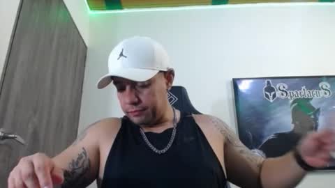 Snapshot of spartacus_cam chatting on October 7, 5:48 am     online show from October 7, 5:48 am