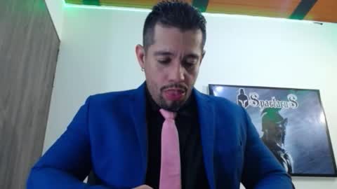     online show from November 30, 5:55 am