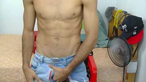 Snapshot of spartan_blaze chatting on February 17, 3:15 am Spartan Blaze online show from February 17, 3:15 am