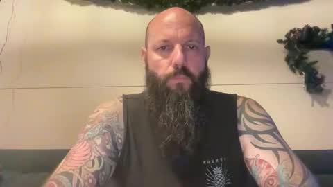 Beard Guy online show from November 29, 9:12 am