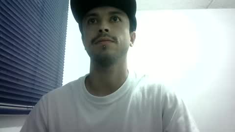 Snapshot of sperm_donor94 chatting on December 13, 7:04 am sperm_donor94 online show from December 13, 7:04 am