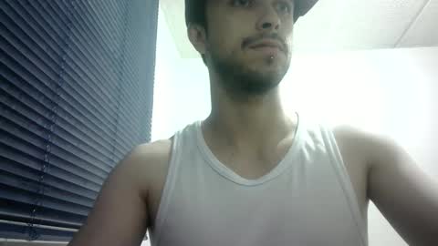 Snapshot of sperm_donor94 chatting on December 18, 11:40 pm sperm_donor94 online show from December 18, 11:40 pm