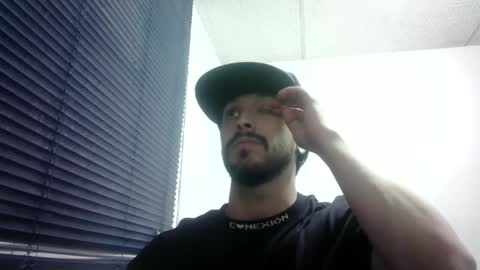 Snapshot of sperm_donor94 chatting on February 28, 5:48 am sperm_donor94 online show from February 28, 5:48 am