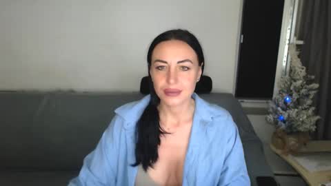 Carla online show from December 16, 6:02 pm