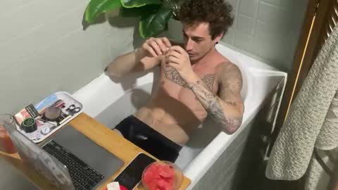 Snapshot of spicyraphael chatting on February 17, 6:43 am spicyraphael online show from February 17, 6:43 am