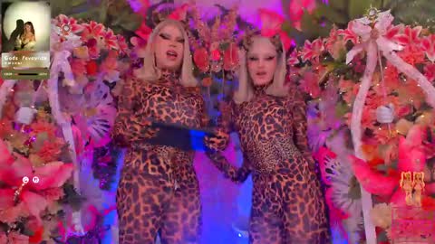  Alison  Sharon  online show from April 27, 4:32 am