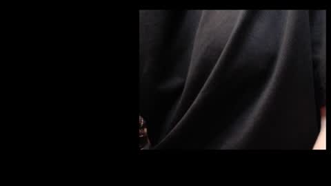 bri and mags fun room online show from November 17, 1:06 pm