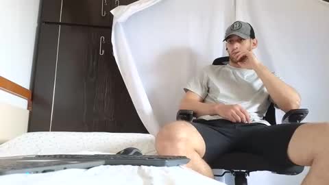 Marco. When Im offline you can view premium content in bio online show from September 17, 8:27 am