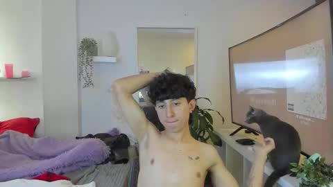 Snapshot of spider_baby_ chatting on November 23, 6:41 pm spider_baby_ online show from November 23, 6:41 pm