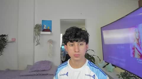 Snapshot of spider_baby_ chatting on November 26, 2:23 am spider_baby_ online show from November 26, 2:23 am