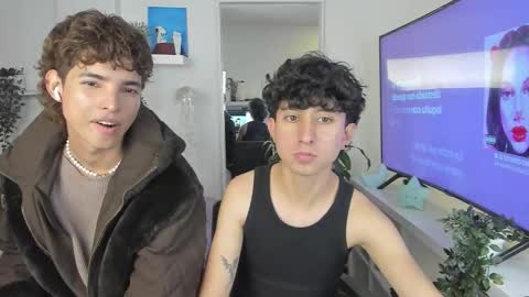 Snapshot of spider_baby_ chatting on November 27, 12:35 am spider_baby_ online show from November 27, 12:35 am