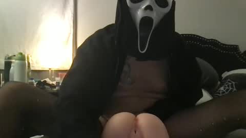 Snapshot of spiderspunk_172 chatting on December 16, 1:53 am Ghost Face666 online show from December 16, 1:53 am
