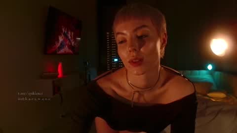 Elizabeth online show from November 27, 6:43 pm