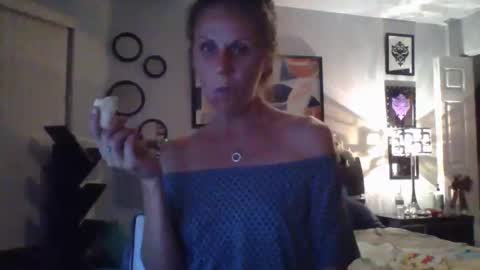 Rose online show from December 18, 4:18 am