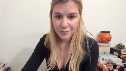 FREE ONLY FANSy online show from February 8, 6:12 pm