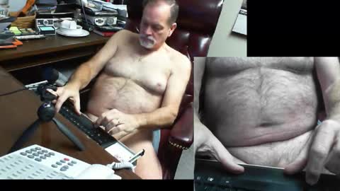 Snapshot of spitfire1964 chatting on February 26, 10:42 pm Spitfire online show from February 26, 10:42 pm