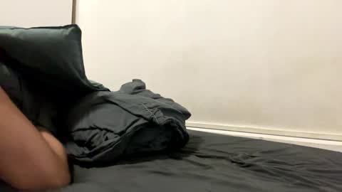 Snapshot of splashyyyz chatting on February 5, 2:19 am splashyyyz online show from February 5, 2:19 am