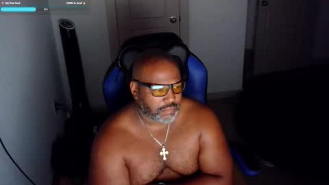 Snapshot of splenda_daddy_50 chatting on October 25, 9:28 am Blaque Jaystone online show from October 25, 9:28 am