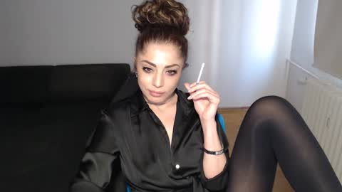 Doll online show from March 10, 2:37 pm