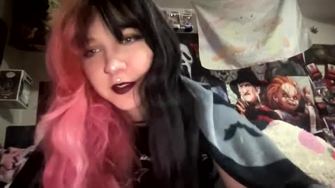 Pixie online show from September 19, 2:40 pm