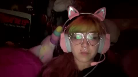 Pixie online show from May 8, 5:46 am