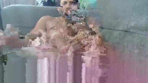 Snapshot of sportybigcock chatting on May 6, 2:33 pm Peter online show from May 6, 2:33 pm