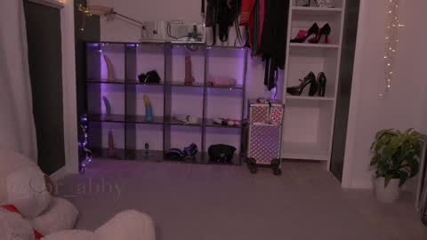 Abby online show from December 30, 4:40 pm