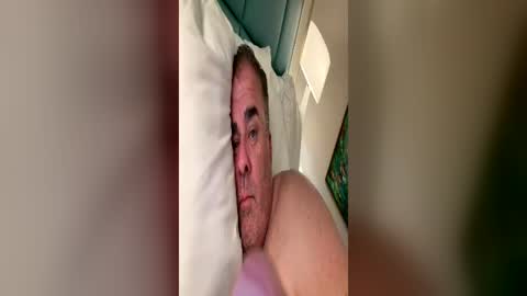 sprtsnut33 online show from June 18, 4:35 am