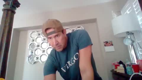 spunandhunglv online show from November 17, 6:14 pm