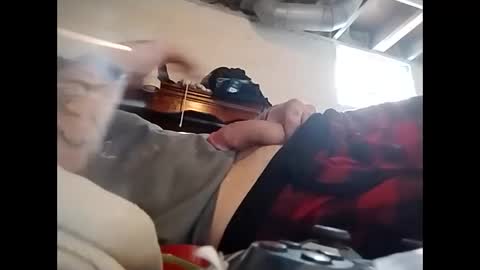 Snapshot of spundaddyandprincess chatting on December 8, 5:33 pm spundaddyandprincess online show from December 8, 5:33 pm