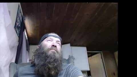 Snapshot of squegly chatting on April 26, 7:33 pm Bryan online show from April 26, 7:33 pm